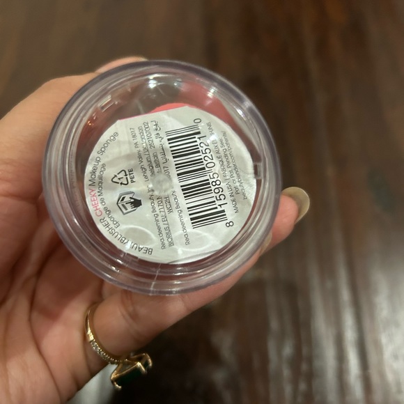 Beauty Blender LIMITED EDITION mini beauty blender for cheeks and eyes - Picture 3 of 3